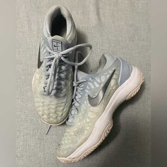 Nike Shoes - ⚡️ nike tennis (court) athletic shoes
